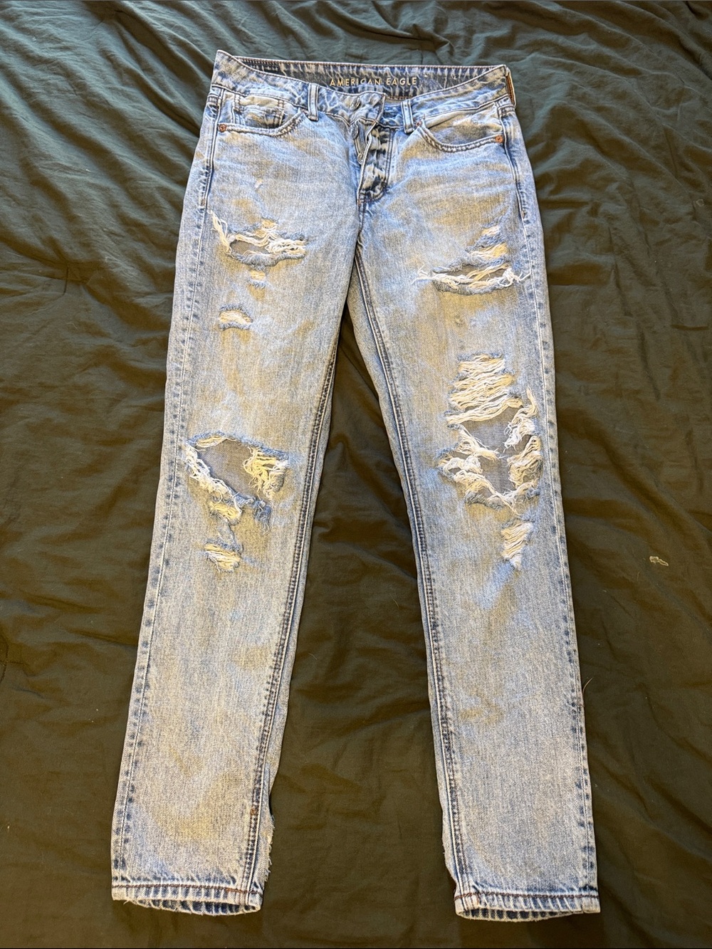 American Eagle Outfitters Light Blue Distressed Skinny Jeans